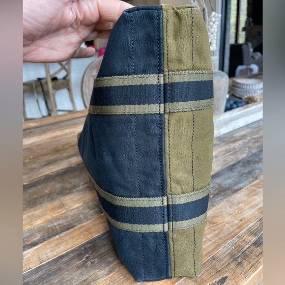 💥VINTAGE HERMES FOURRE TOUT BAG | TOTE BAG COLORS BLACK & ARMY GREEN🧶 - Picture 4 of 10